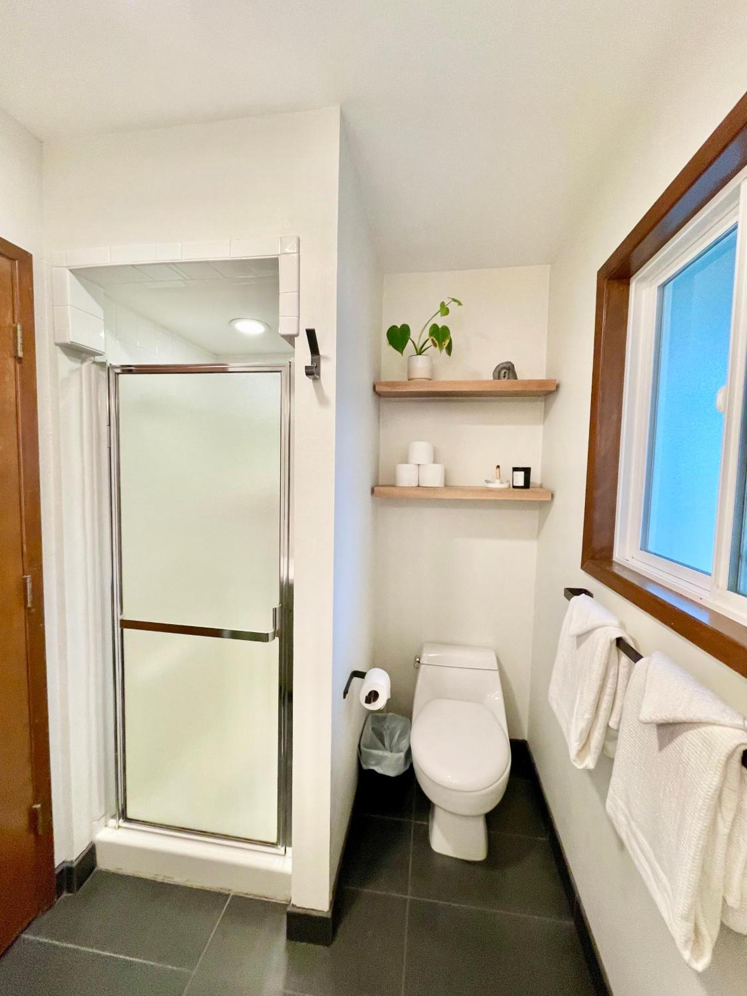 Midcentury Modern Gem - 3bd 2ba Holiday home Portland