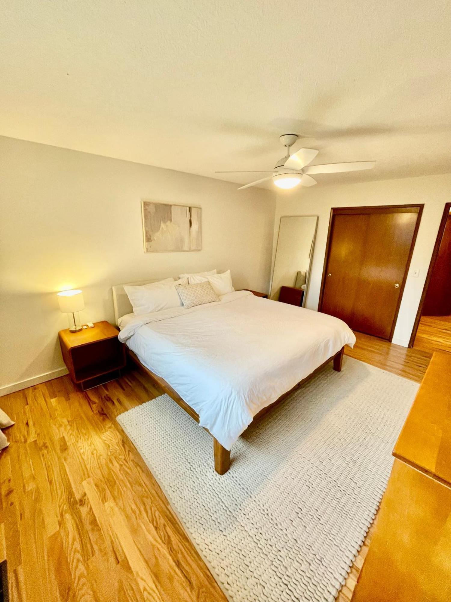 Midcentury Modern Gem - 3bd 2ba Portland